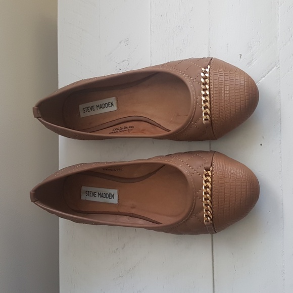 Steve Madden Flats - Picture 1 of 11